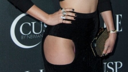 Rumer Willis senza slip al party di "Elle"