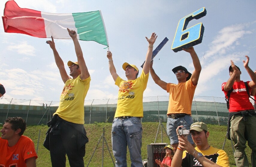 Una vittoria in solitaria con tre secondi di vantaggio su Dani Pedrosa...