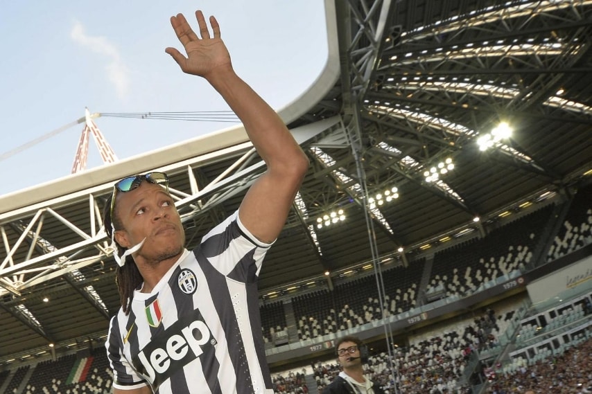 L'ex centrocampista olandese è stato uno dei più acclamati da parte dei tifosi della Juventus.