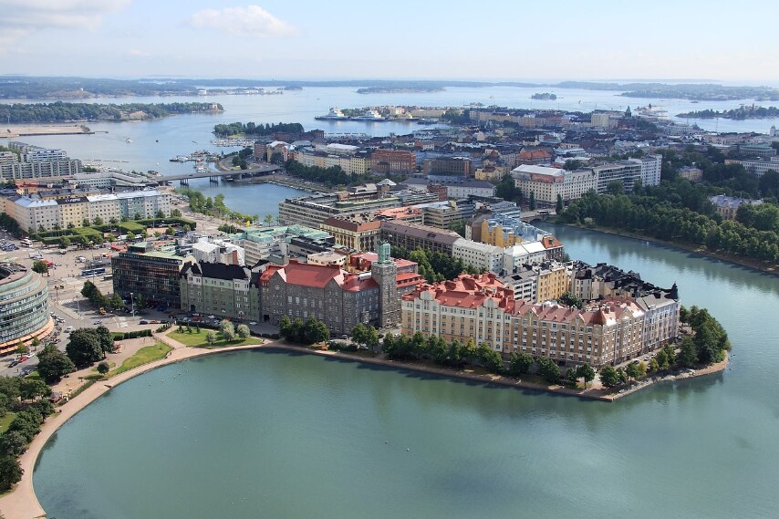 Da Wikipedia: http://en.wikipedia.org/wiki/Helsinki_Workers'_House#mediaviewer/File:Paasitorni_by_the_sea.jpg