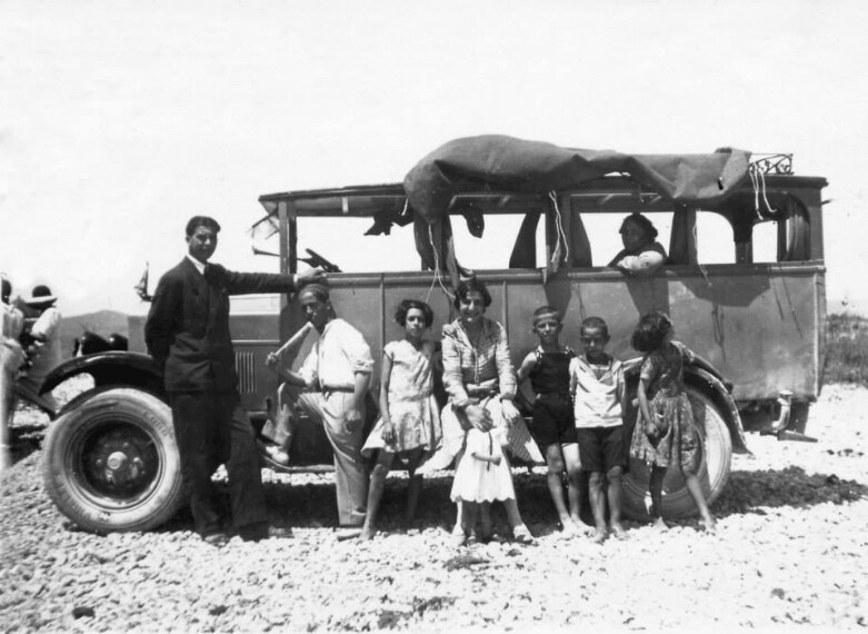 Uno dei primi "pulman" che ci collegava alla città sassarese.