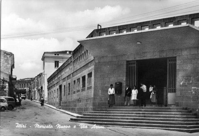 (Foto Emile) Esterno del mercato nuovo ripreso da Via Azuni