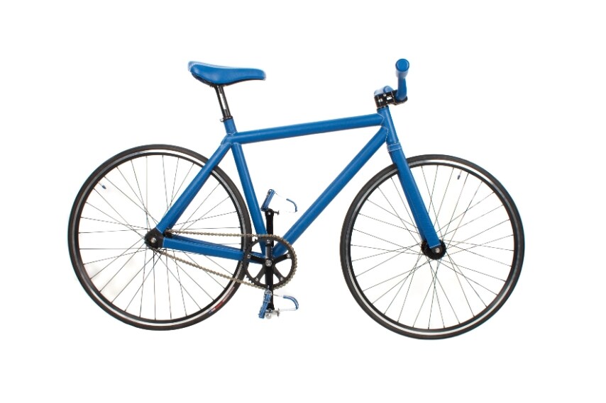 In collaborazione con Domeau & Peres, Pharrell ha firmato una bici originale in vendita alla Gagosian Gallery. La sua passione per le moto utilizzate dai corrieri newyorkesi lo ha portato a lavorare su questo modello completamente avvolto in pelle di bufalo.