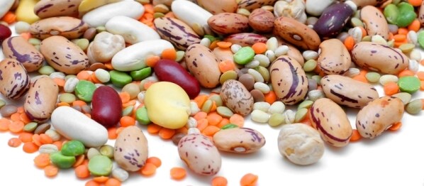 Fagioli, ceci, lenticchie e altre leguminose fanno bene alla salute. Basta semplicemente passarli interi al passaverdure per digerire tutto più facilmente.