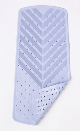 Anche questi tappeti accumulano sporcizia senza che ce ne accorgiamo: un bel lavaggio in lavatrice e torneranno come nuovi