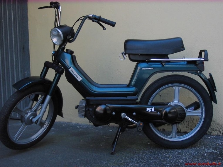 Il Si è stato un ciclomotore prodotto dal 1978 al 2001 dalla casa motociclistica italiana Piaggio.