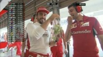 F1, Suzuka: Fernando Alonso offre uva agli ingegneri Ferrari
