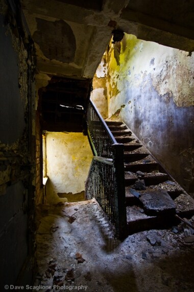 Cottom rimase a Trenton fino al 1930, tre anni prima della sua morte. La pratica della rimozione dei denti rimase in vigore fino al 1960. Il libro di Andrew Scull "Madhouse: Un racconto tragico di megalomania e medicina moderna" racconta la storia di Cotton a Trenton.