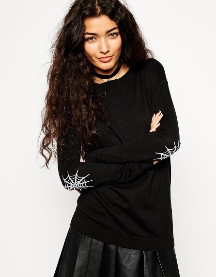 Maglia per Halloween con toppe a ragnatela sui gomiti 31,43 euro