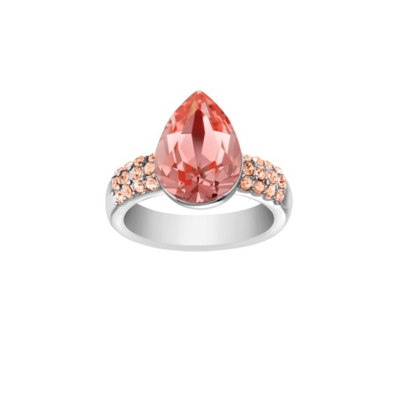 Anello con pietra. Prezzo: 34,90 euro.