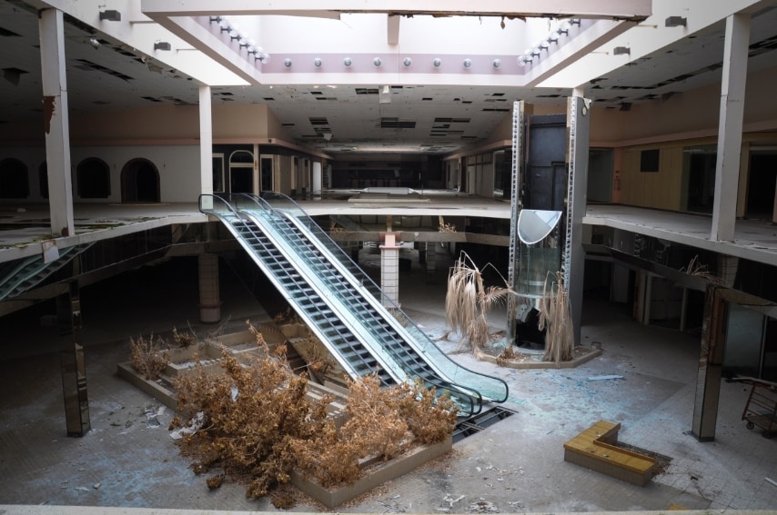 Photo di Seph Lawless dal libro Black Friday: The Collapse of the American Shopping Mall.