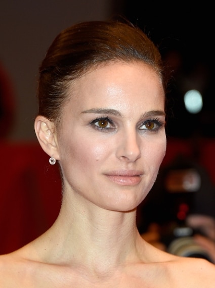 Il segreto è applicare un illuminante o un correttore luminoso proprio sull'arco di cupido per accentuarlo.