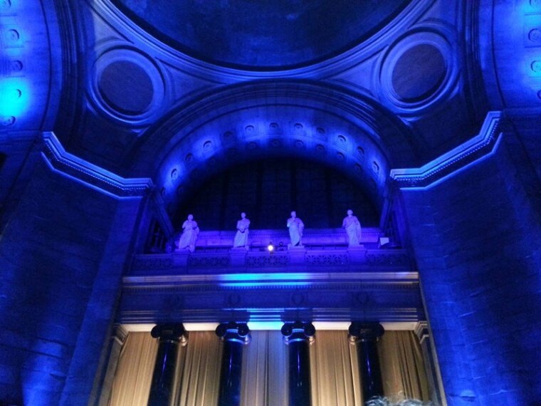 Ci si mette poi anche la luce blu notte! FONTE: editthis7 on Reddit