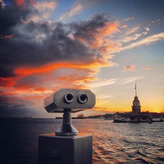 La versione binocolo del tenero robot. FONTE: PotentialBillionaire on Reddit