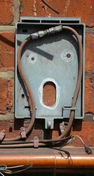 Attento a dove metti le mani! FONTE: Pinterest.com