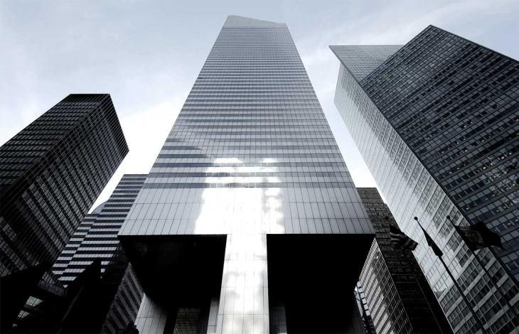 Il Citicorp Center di Manhattan è un famoso grattacielo di New York dalla forma distinguibile nello skyline della città, ma con una pessima resistenza ai venti. Il progettista dell'edificio, non potendo più correggere gli errori fatti, lavorò in gran segreto con le autorità cittadine per mettere a punto un piano di evacuazione particolarmente efficiente per il grattacielo.