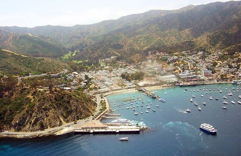 http://it.wikipedia.org/wiki/File:Avalon-Catalina-Island.jpg