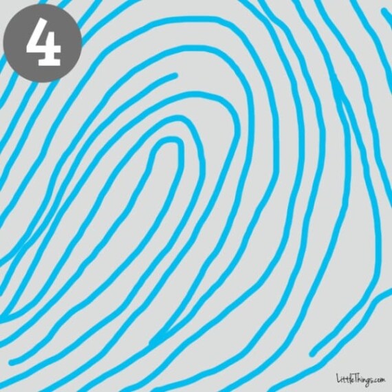 Completamente opposte alle persone con impronte ulnari, quelli con impronte radiali sono estremamente indipendenti e si ergono spesso contro la maggioranza. Per niente accomodanti possono sembrare aggressivi rivelando, in ultima istanza, un cuore tenero.