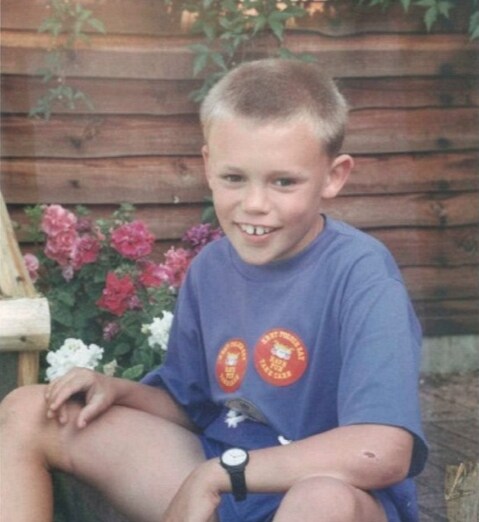 La storia di Carl ha riportato sotto i riflettori la piaga dell'obesità in Gran Bretagna, dove circa il 65% della popolazione è classificato come sovrappeso o peggio.