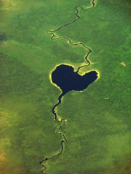 In Canada si trova proprio il Valentine Lake che d'autunno, grazie alla vegetazione incontaminata in cui è immersa, regala dei paesaggi davvero mozzafiato.