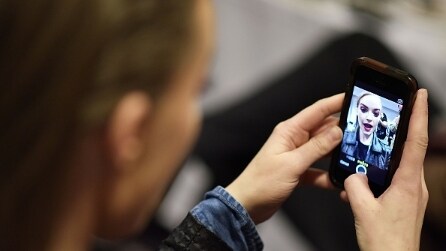 10 prodotti make up per il selfie perfetto