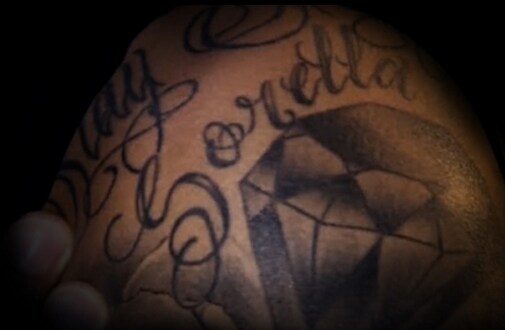 Ancora un tatuaggio per il meraviglioso rapporto con la sorella Raffaella