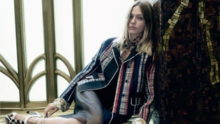 La nuova collezione Prada reinterpreta le mode del passato