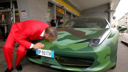 Lapo Elkann mette all'asta la sua Ferrari Camouflage