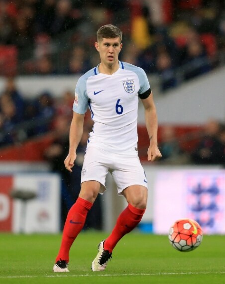 John Stones - Il giovane difensore inglese dell'Everton (classe '94) potrebbe essere uno dei primi colpi di Mourinho
