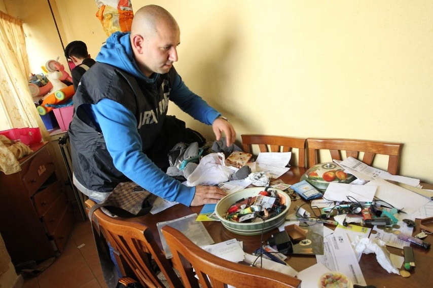 C'era anche una cucina completamente attrezzata nel covo di Valentino Gionta.