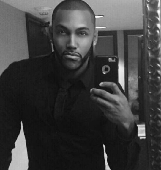 Shane Evan Tomlinson, 33 anni