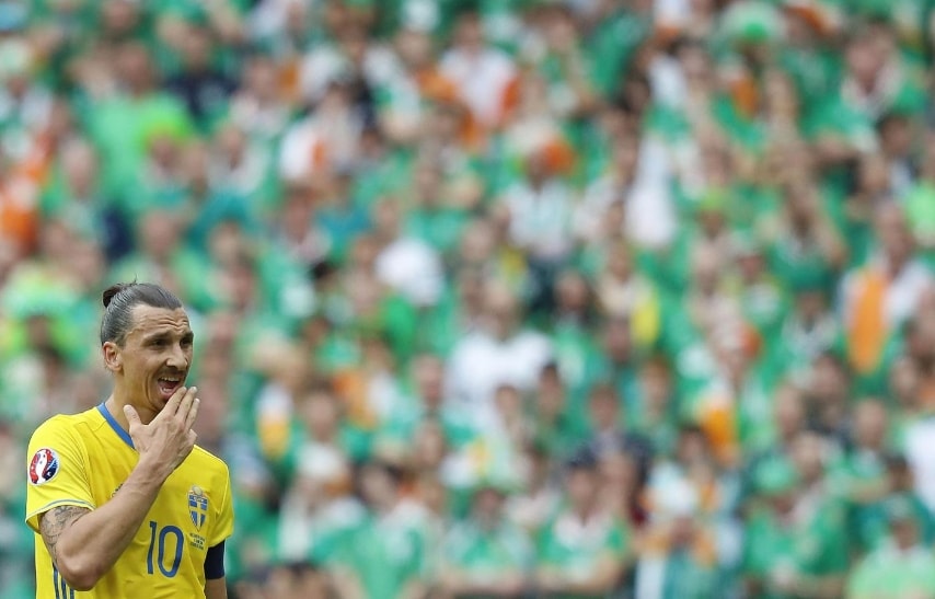 "Anche a me piaceva far esplodere i petardi, solo che io li sparavo nei giardini e nei chioschi di kebab ma non mandavo a fuoco casa"