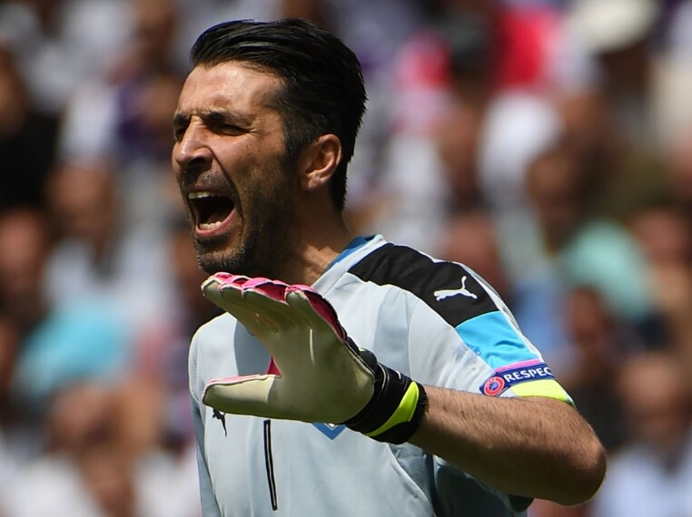 Nessun pericolo verso la sua porta.