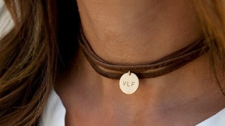 Choker Necklace, il collarino ispirato agli anni '90 che fa tendenza