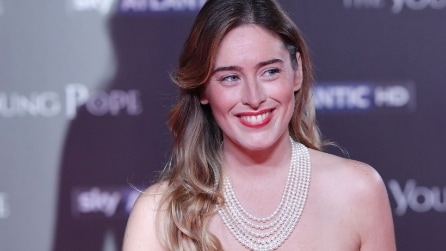 Maria Elena Boschi elegantissima alla prima di "The Young Pope"