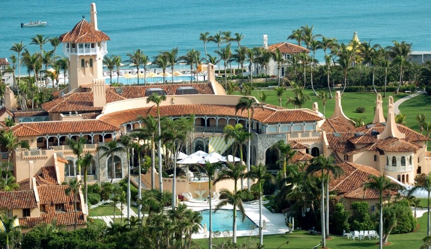Donald Trump la definisce "la casa lontano da casa" e dopo averci vissuto per 10 anni oggi la tenuta è stata trasformata in un resort di lusso e club privato che si estende per 34.000 metri quadrati, con 126 stanze, tra cui 58 camere, 33 bagni e 3 rifugi. La tenuta attualmente ha un valore di 250 milioni di dollari.
