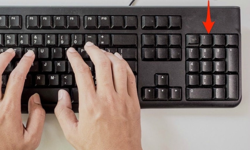 Il tastierino numerico nella tastiere dei pc è sulla destra, inevitabilmente.