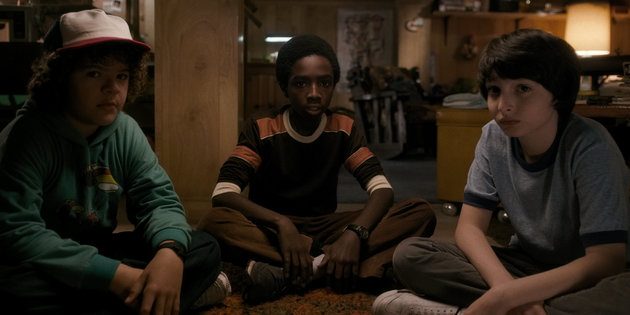 Stranger Things è stato un tormentone estivo, ha raccolto milioni di spettatori e un indice di gradimento del 95 per cento su Netflix. I fan dello serie riconosceranno Mike e la casa di Nancy Wheeler, dove Undici si nasconde nel seminterrato, direttamente da Google.