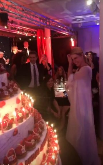 Michelle bellissima in bianco