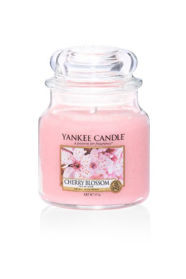Yankee candle - Candela al profumo di fiori primaverili, giara media 24,90 euro