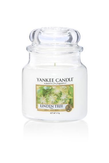 Yankee Candle - Candela al profumo di tiglio, giara media 24,90 euro