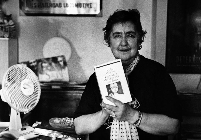 Nel 2007 ha ottenutola laurea honoris causa in "Teorie della comunicazione e dei linguaggi".