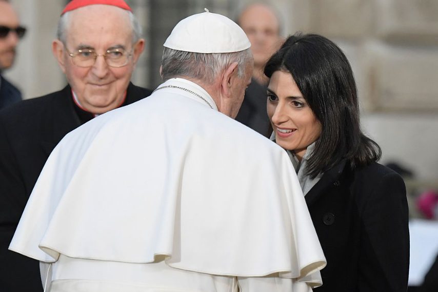 Virgnia Raggi e Papa Francesco