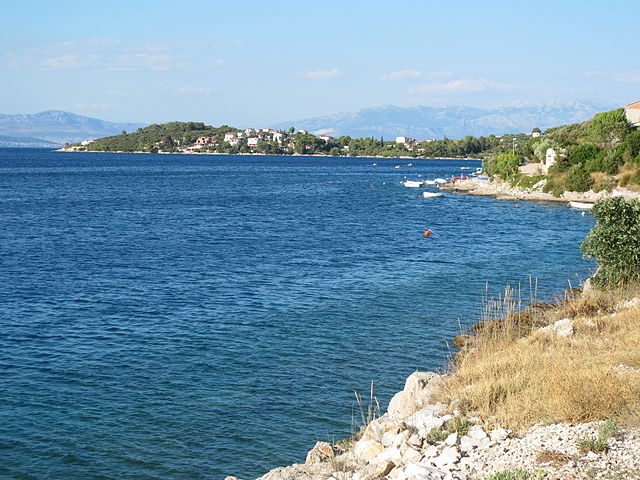 https://commons.wikimedia.org/wiki/File:%C5%A0olta_Ne%C4%8Dujam_Hrvatska_2012_a.jpg