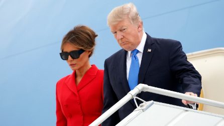 Melania Trump in rosso a Parigi