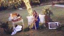 Anna Tatangelo in blu per il matrimonio del cugino