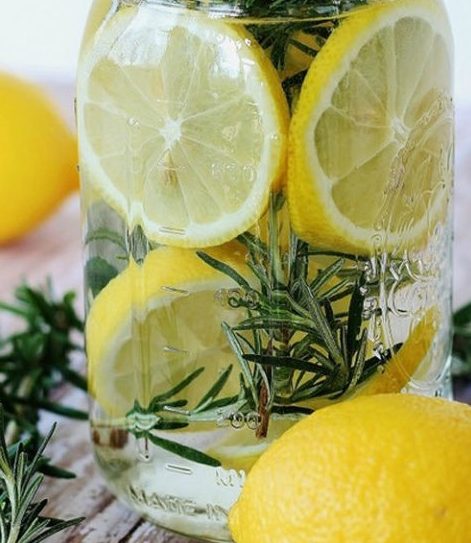 Store combinations of oils, herbs and fruits for scenting your rooms