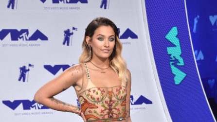 Paris Jackson mostra le ascelle pelose ai VMA's 2017