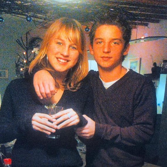 La dedica del calciatore belga alla compagna in occasione del loro anniversario: "Buon sedicesimo anniversario. Stai scuotendo il mio mondo da metà della tua vita. Grazie per questo ❤️ 15-10 -"