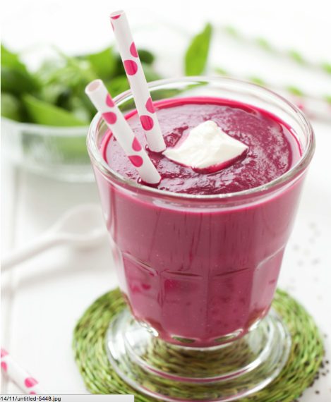 Una pausa gustosa con frullato di barbabietola, mela e zenzero. Fonte: http://www.littlesugarsnaps.com/2014/11/06/beetroot-apple-ginger-smoothie/